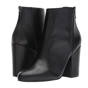 Steve Madden Star black leather bootie